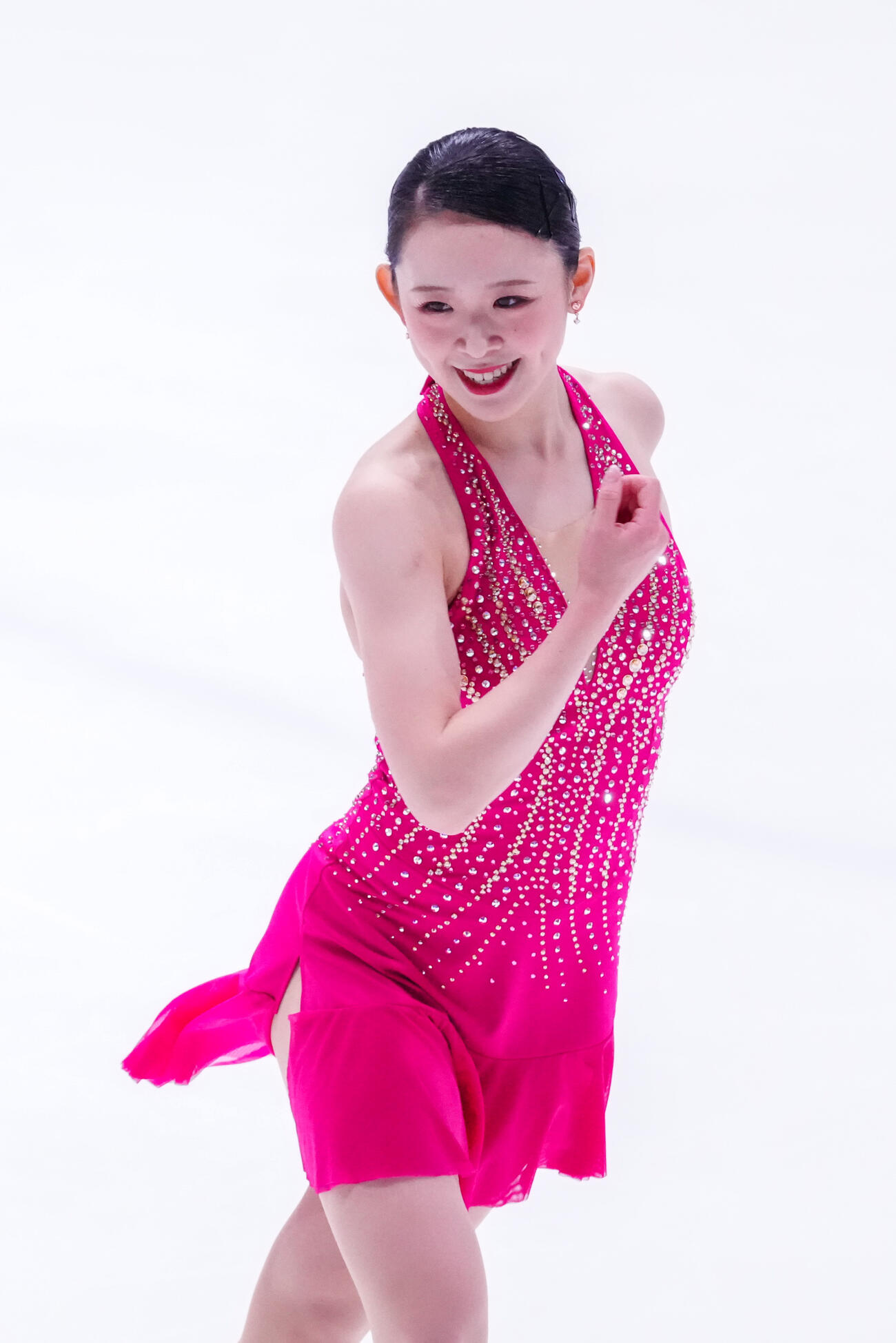シニア女子SPで演技する青木祐奈（撮影・江口和貴）