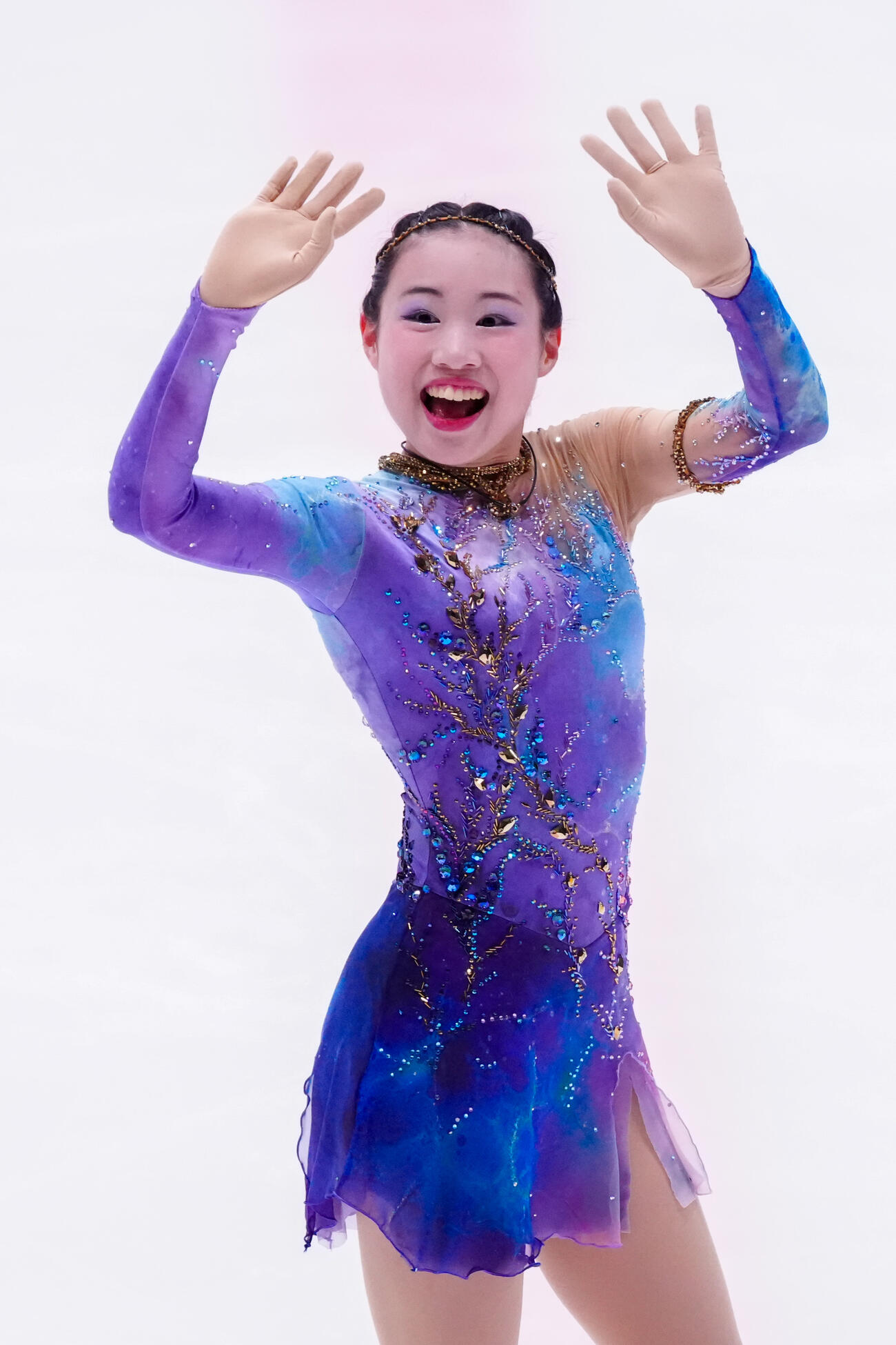 ジュニア女子フリーで演技を終え、手を振る宮崎花凜（撮影・江口和貴）