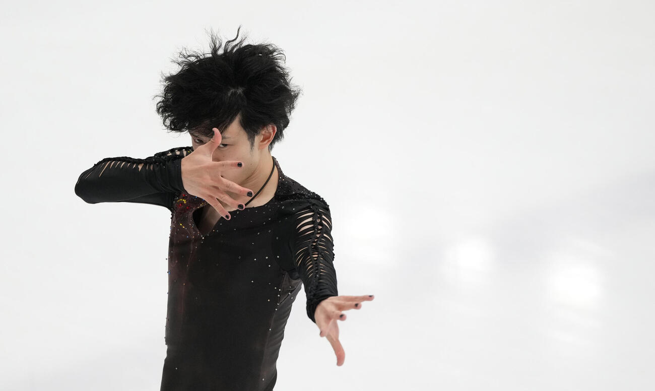 シニア男子ショートプログラム　華麗な演技を披露する山本草太（撮影・森本幸一）