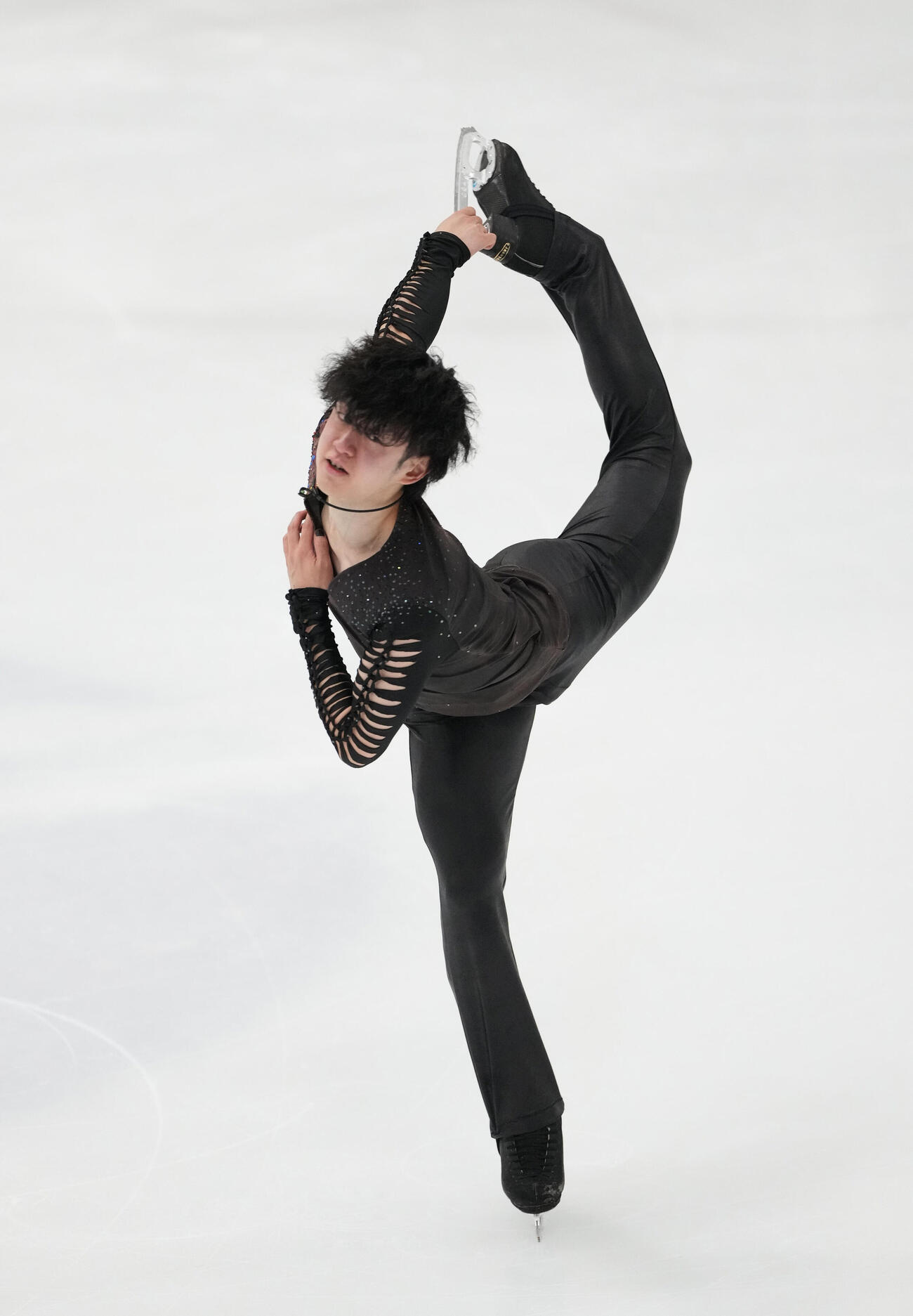 シニア男子ショートプログラム　華麗な演技を披露する山本草太（撮影・森本幸一）