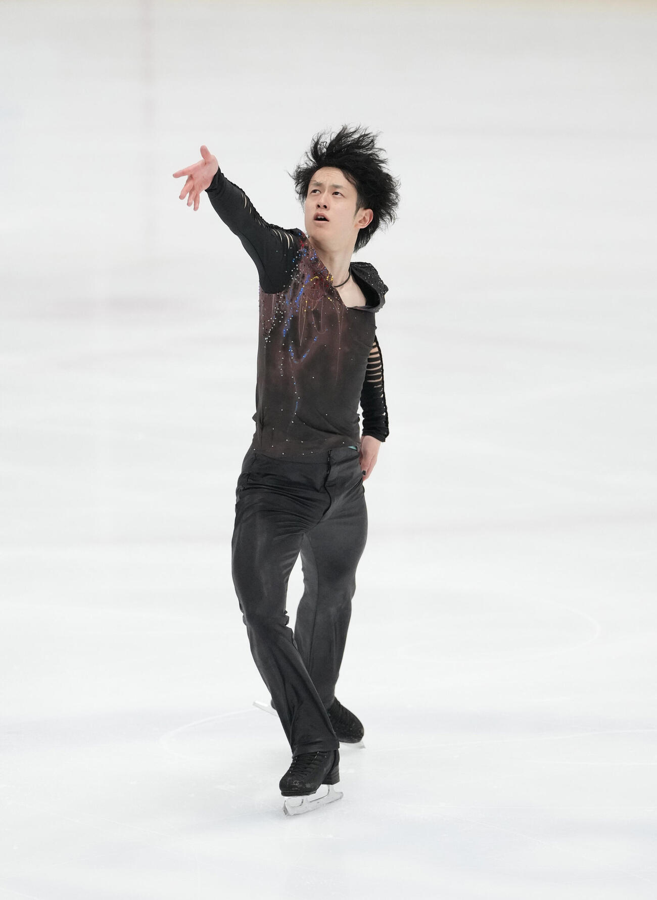シニア男子ショートプログラム　華麗な演技を披露する山本草太（撮影・森本幸一）