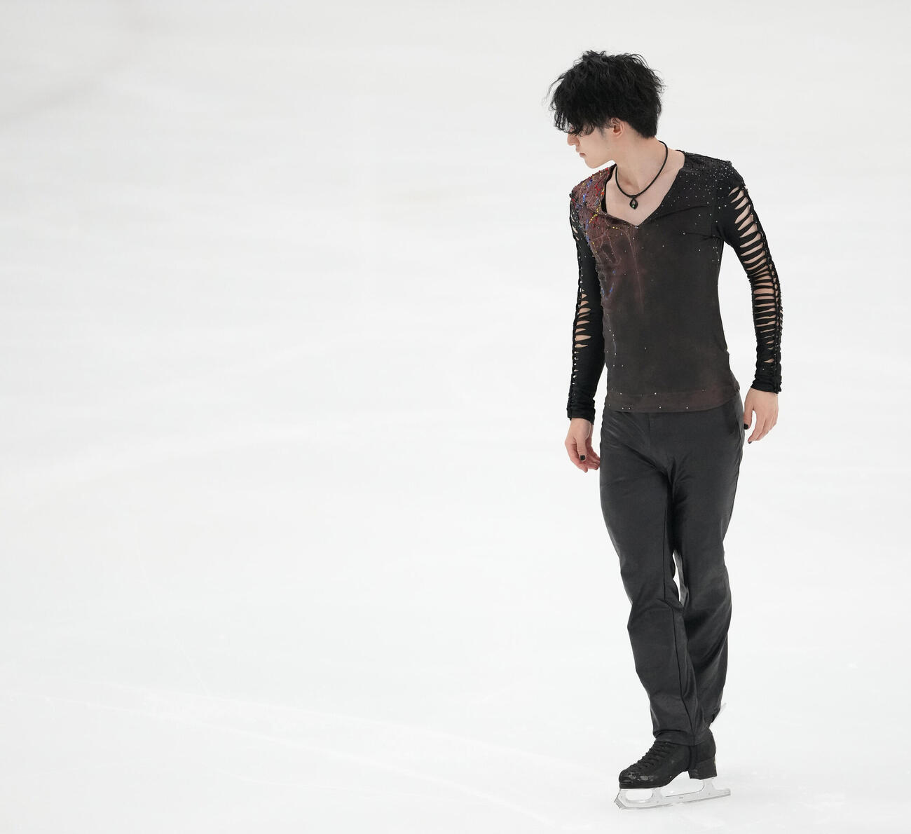 シニア男子ショートプログラム　華麗な演技を披露する山本草太（撮影・森本幸一）