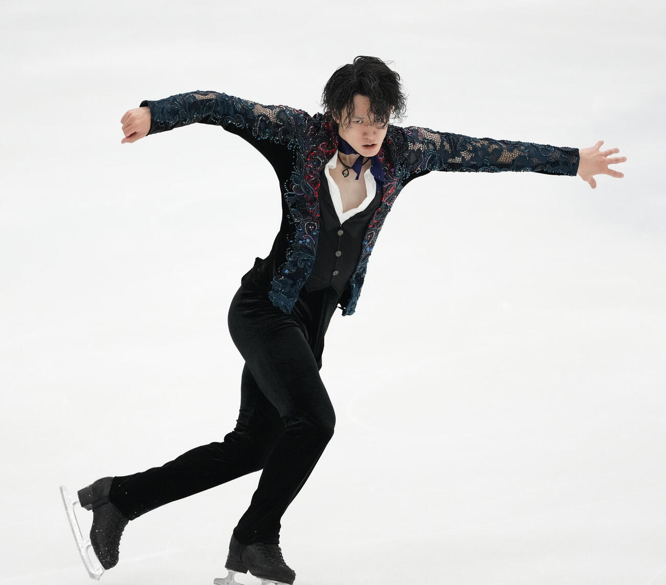 シニア男子フリー　華麗な演技を披露する山本草太（撮影・森本幸一）
