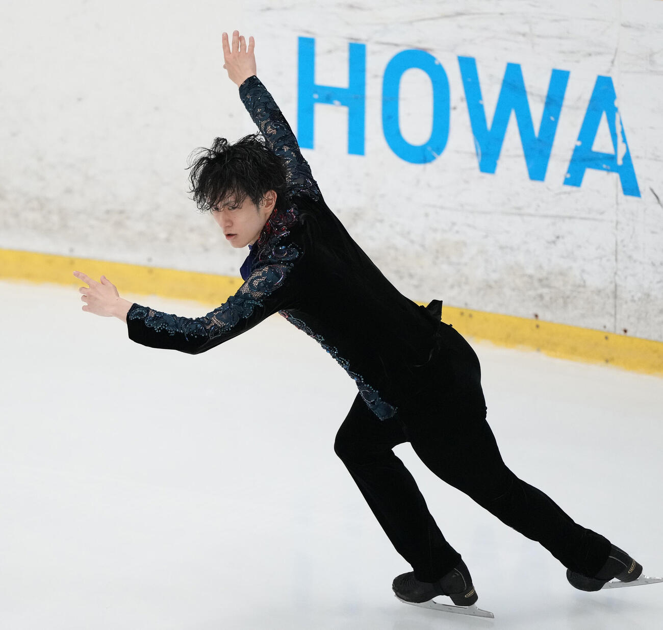 シニア男子フリー　華麗な演技を披露する山本草太（撮影・森本幸一）