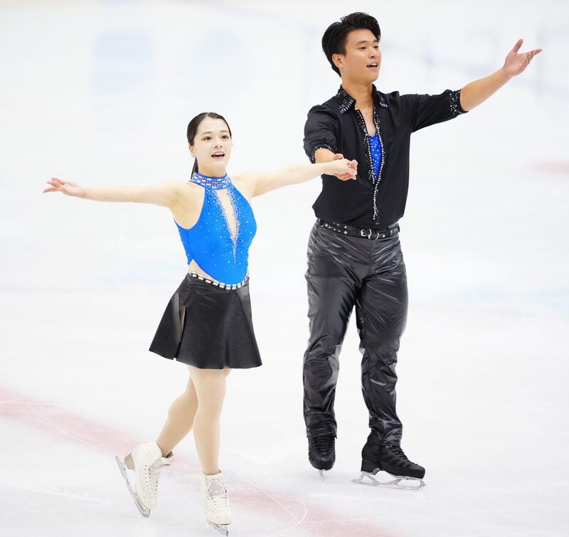 籠谷歩未、本田ルーカス剛史組（2025年10月撮影）