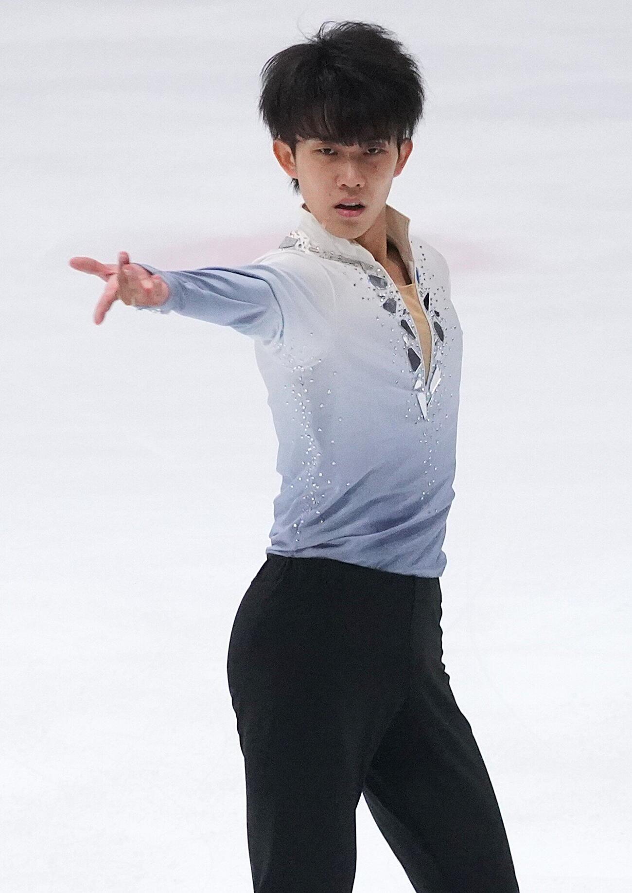 氷上で演技を披露する山田琉伸（撮影・栗林真菜）＝2026年10月18日
