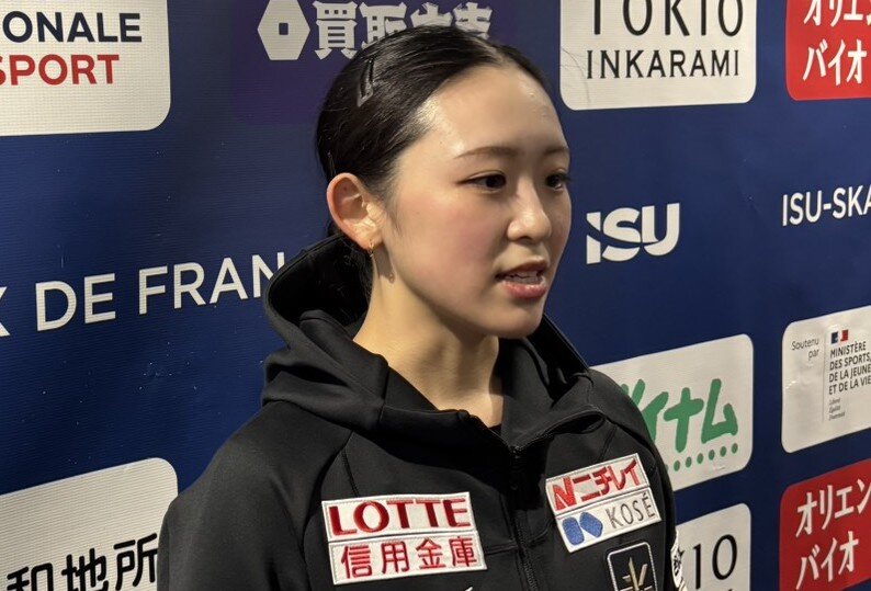 取材に応じた青木祐奈