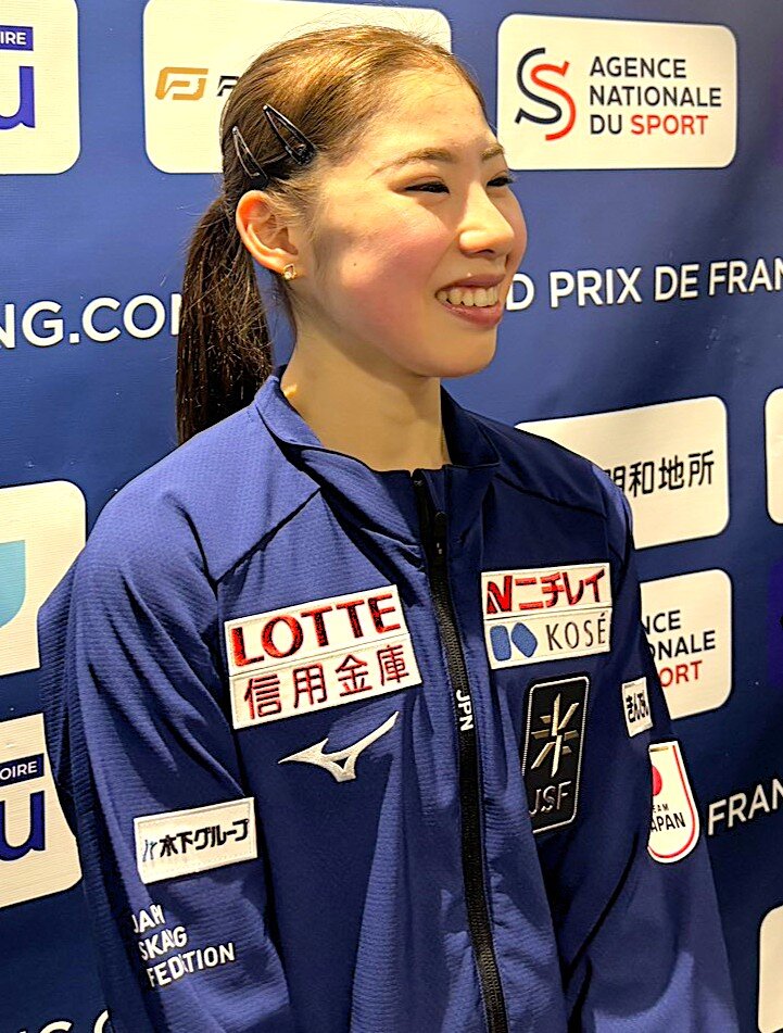 グランプリ（GP）シリーズ第1戦フランス大会の前日公式練習後に取材に応じる住吉りをん（撮影・松本愛香通信員）