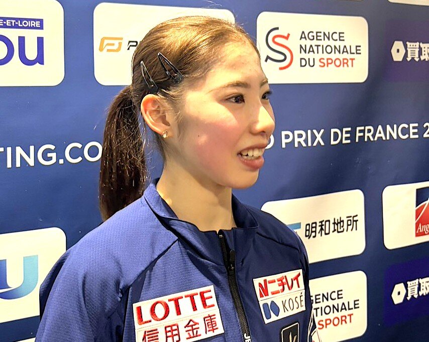 グランプリ（GP）シリーズ第1戦フランス大会の前日公式練習後に取材に応じる住吉りをん（撮影・松本愛香通信員）
