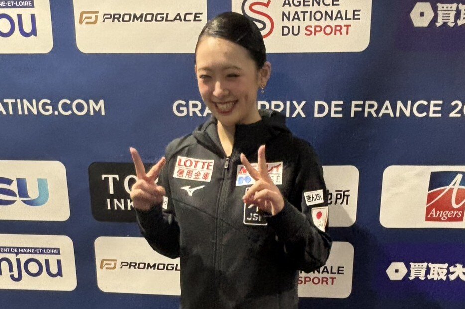 女子ショートプログラム後、取材に応じた青木祐奈（2026年10月撮影）