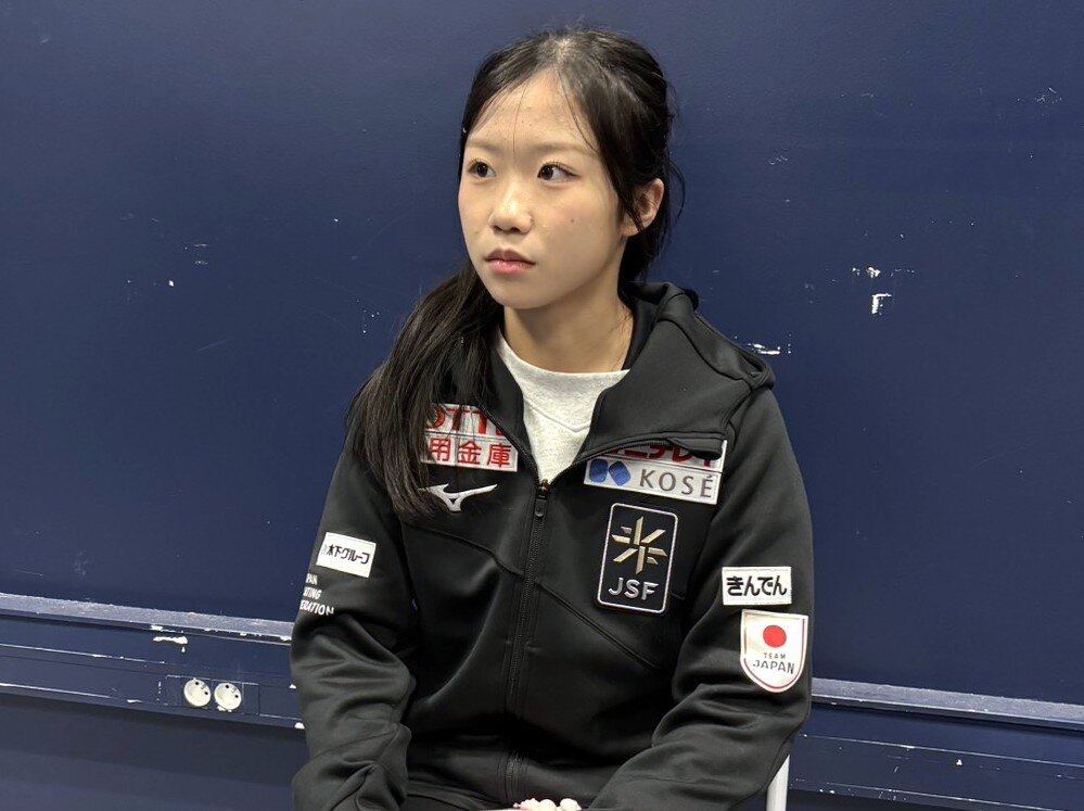 一夜明け会見で取材に応じる中井亜美（撮影・松本愛香通信員）