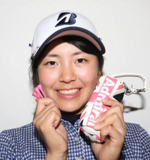 堀琴音 ピンクかわいい 海軍提督 女子ゴルファーのお気に入り ゴルフコラム 日刊スポーツ