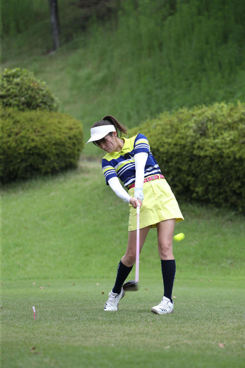 山内第1打、フェアウエーど真ん中