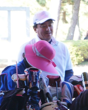 元ヤクルト石井一久「ダメだった～」73位で終了 - 国内男子 : 日刊スポーツ