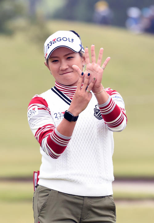 https://www.nikkansports.com/sports/golf/news/img/201910190000635-w500_1.jpg