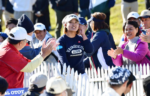 鈴木愛の入場（撮影・外山鉄司）