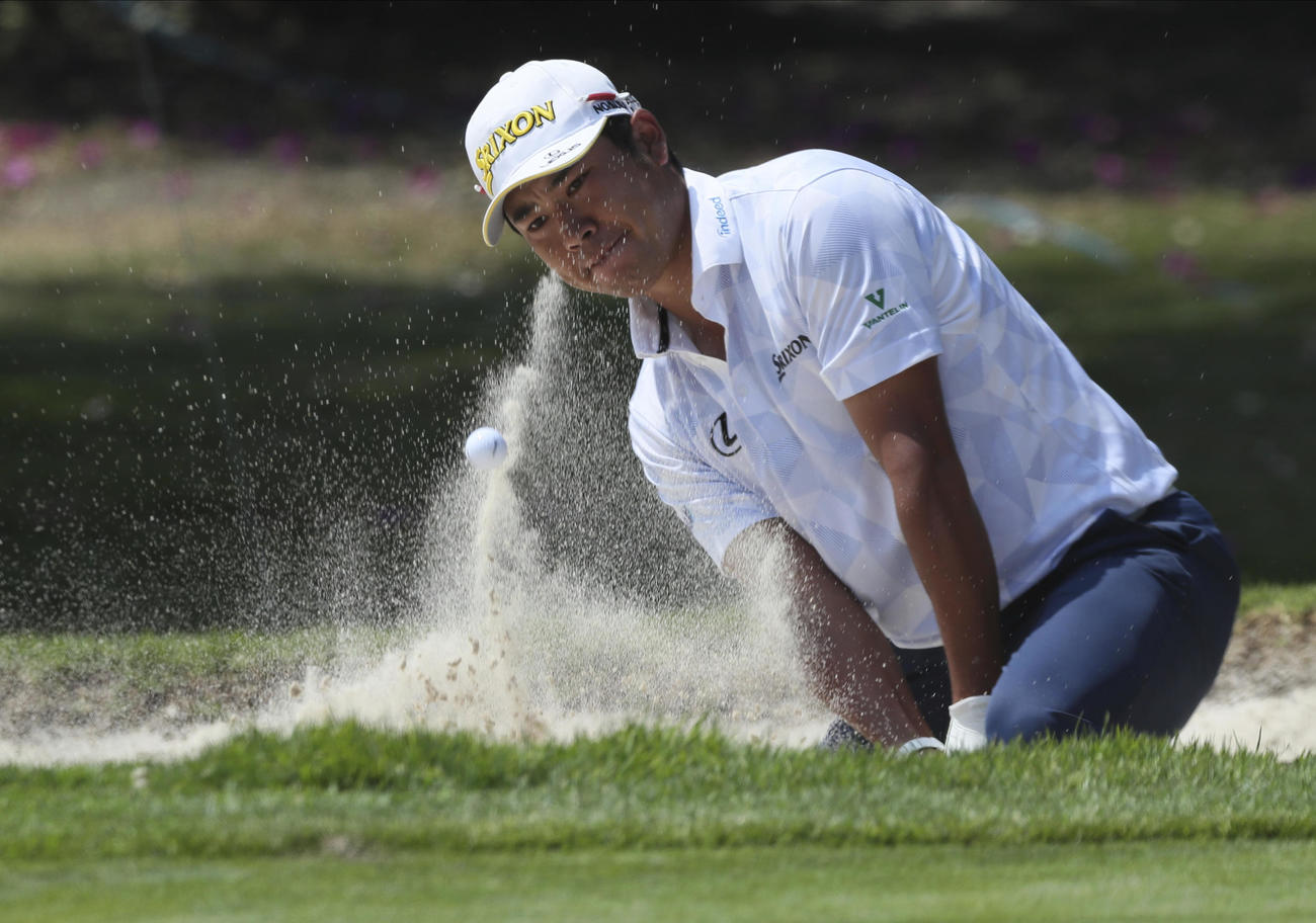 WGCメキシコ選手権最終日　バンカーショットを放つ松山（AP）