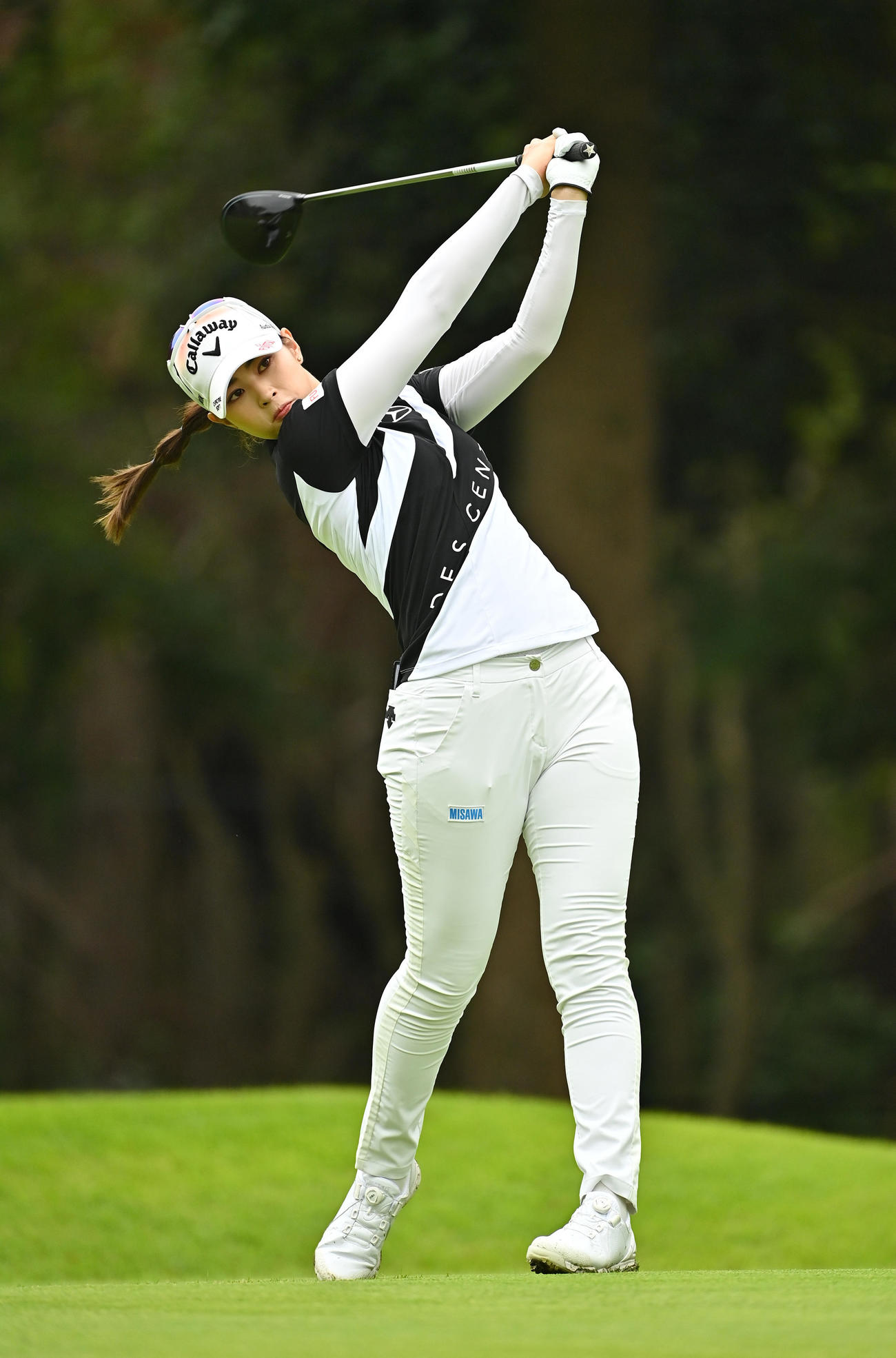 11番、ティーショットを放つ柏原（Getty　Images／JLPGA提供）