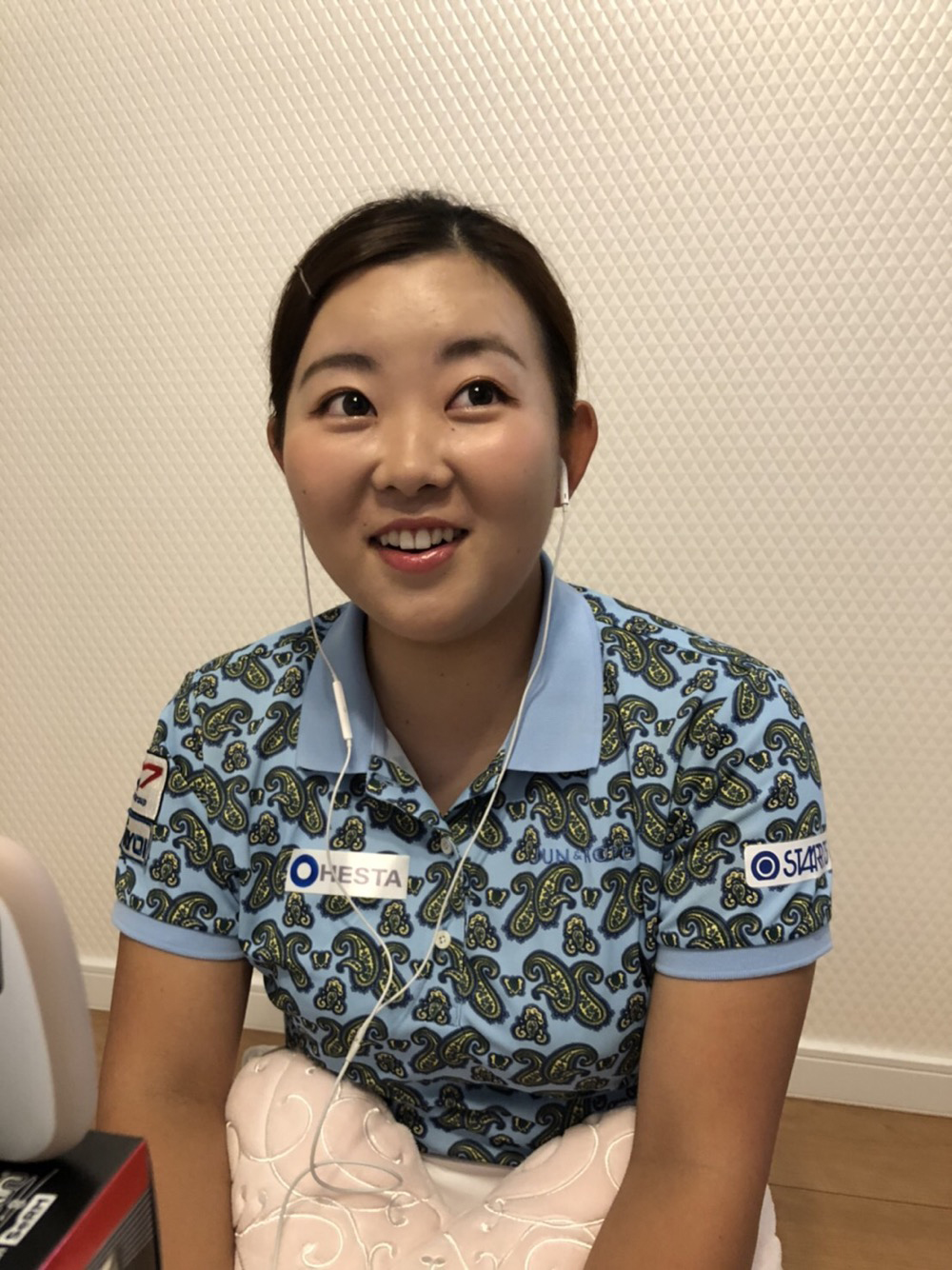 リモート会見する浅井咲希（JLPGA提供）