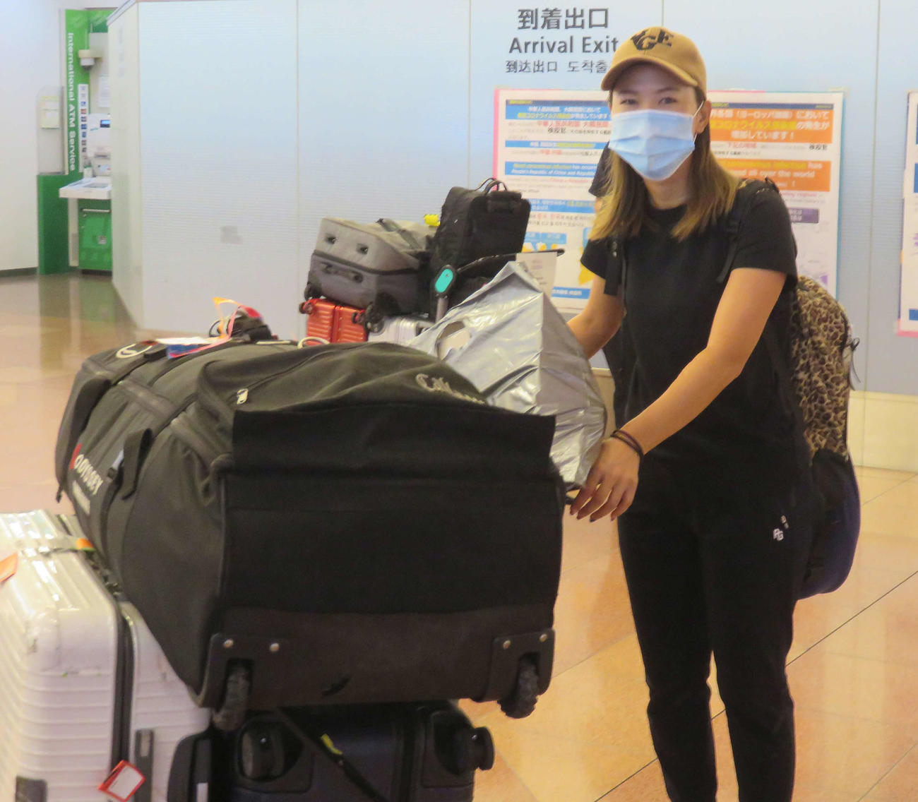 AIG全英女子オープンで6位の好成績を挙げ帰国した上田桃子