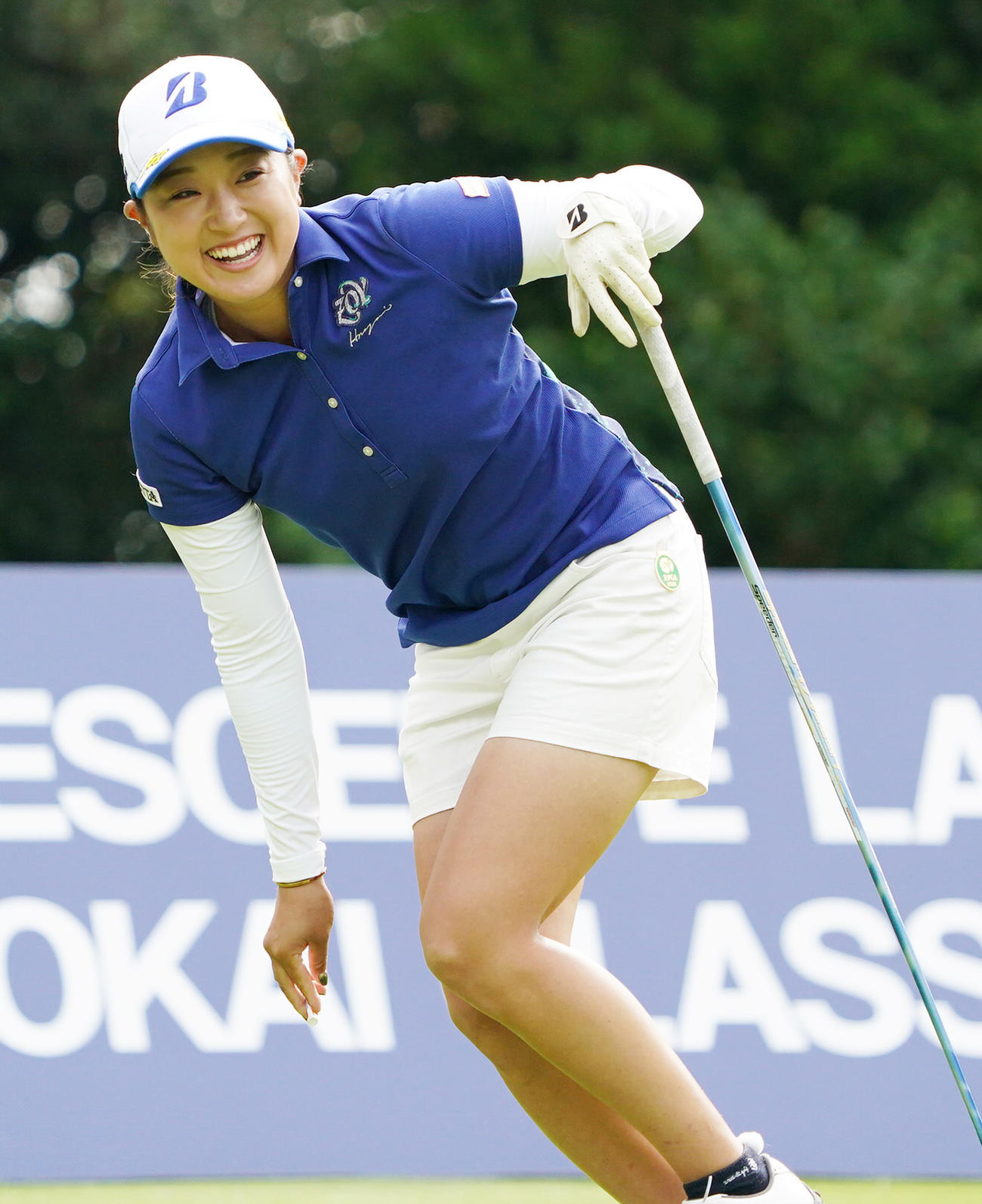デサントレディース東海クラシック第2日　1番、ティーショットを放つ高木優奈（撮影・清水貴仁）