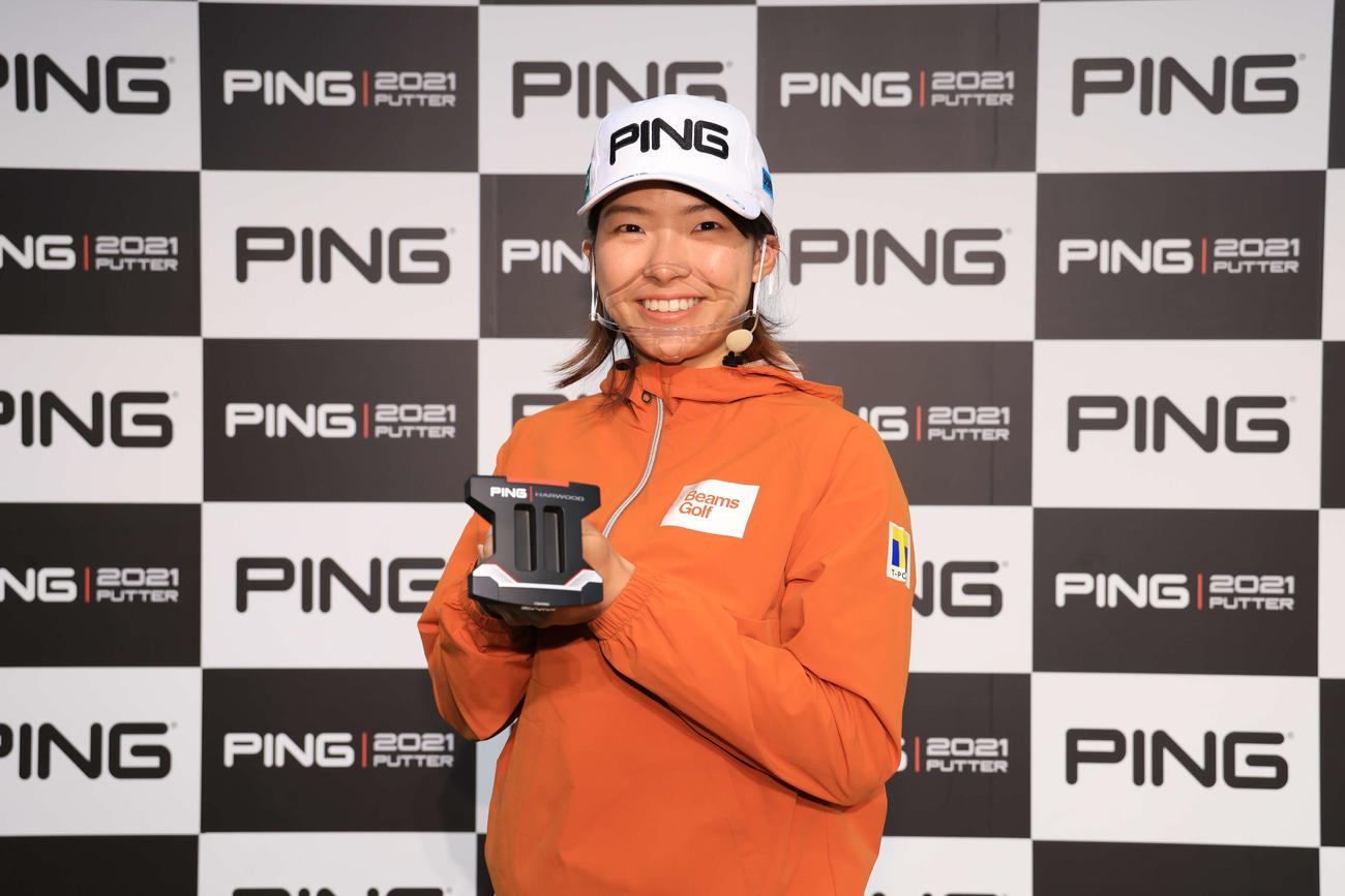 ピンゴルフ新製品発表会に出席した渋野日向子