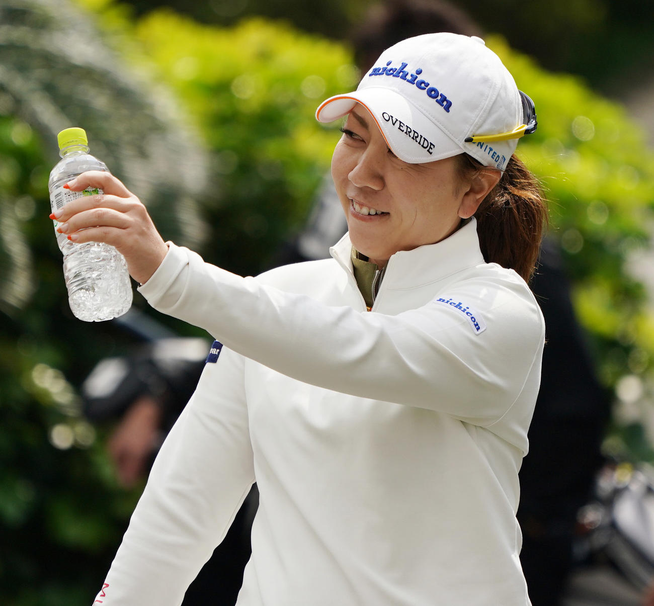 第34回ダイキンオーキッドレディスゴルフトーナメント　練習グリーンにやってくる宮里美香（撮影・清水貴仁）
