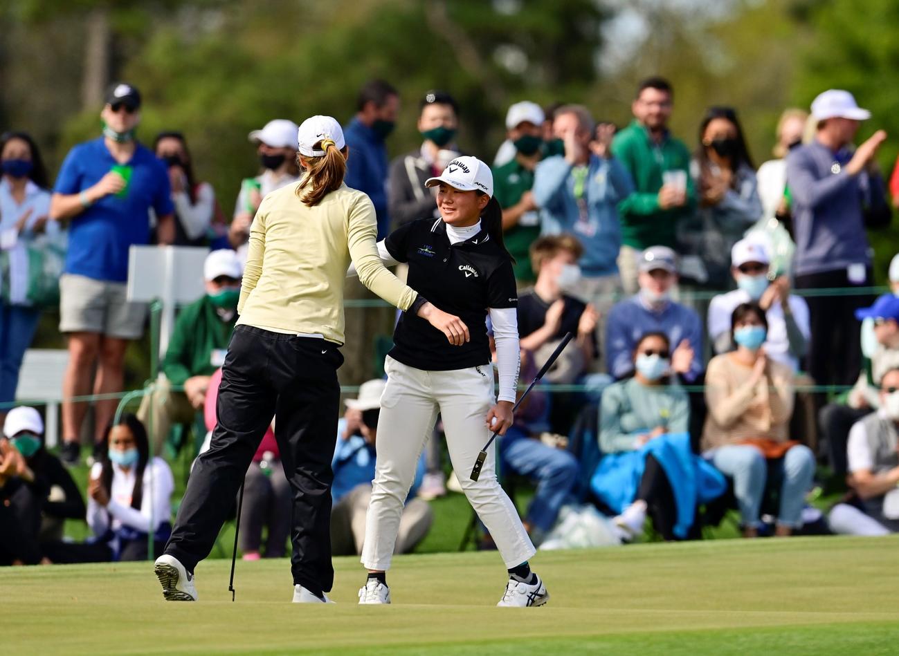 オーガスタ・ナショナル女子アマで優勝した梶谷翼（右、提供・オーガスタナショナル）