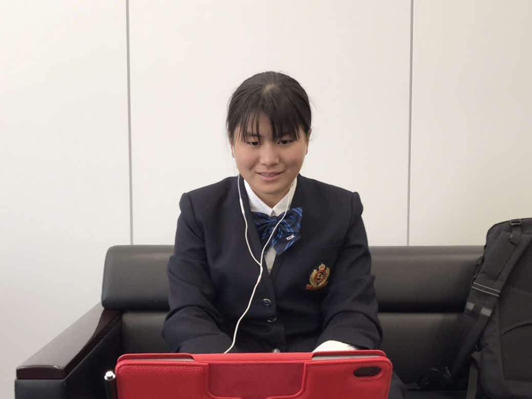 オーガスタ・ナショナル女子アマの優勝報告会見を、故郷の岡山市からオンラインで行う梶谷翼（提供・JGA）