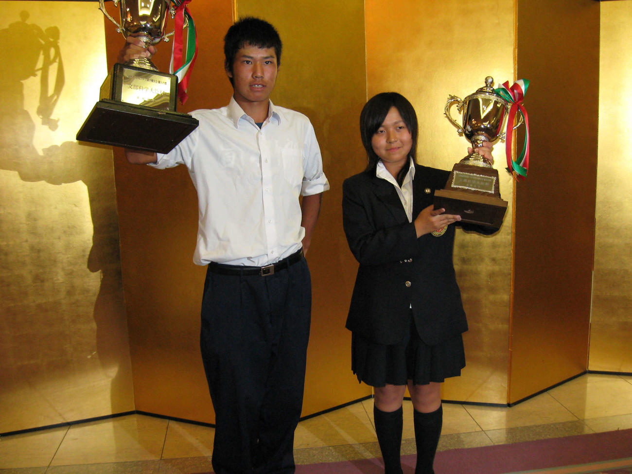 08年、全国高校ゴルフ選手権男子個人の部を制した松山英樹と同女子個人で優勝した青木瀬令奈（08年8月撮影）
