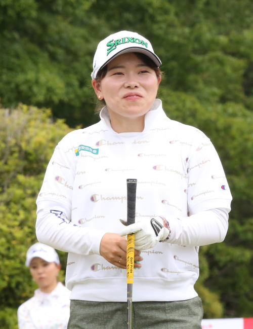 笑顔を見せる勝みなみ（撮影・屋方直哉）