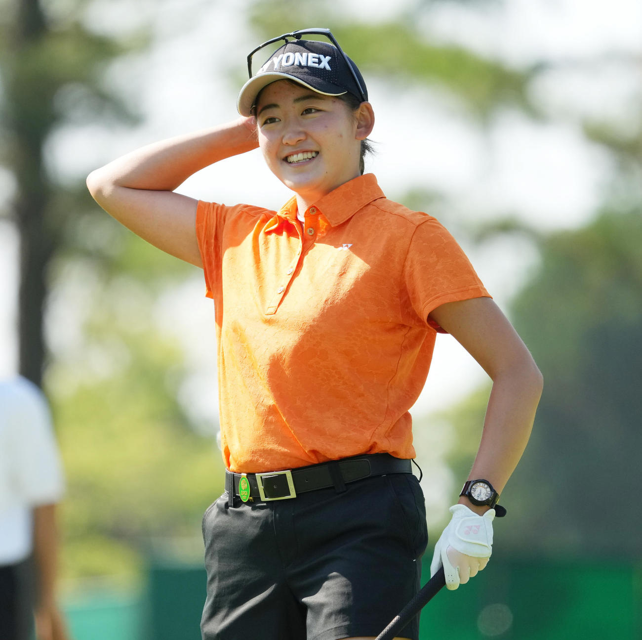 宮里藍サントリーレディスオープン第1日　10番、ティーショットを放つアマチュアの岩井千怜（撮影・清水貴仁）