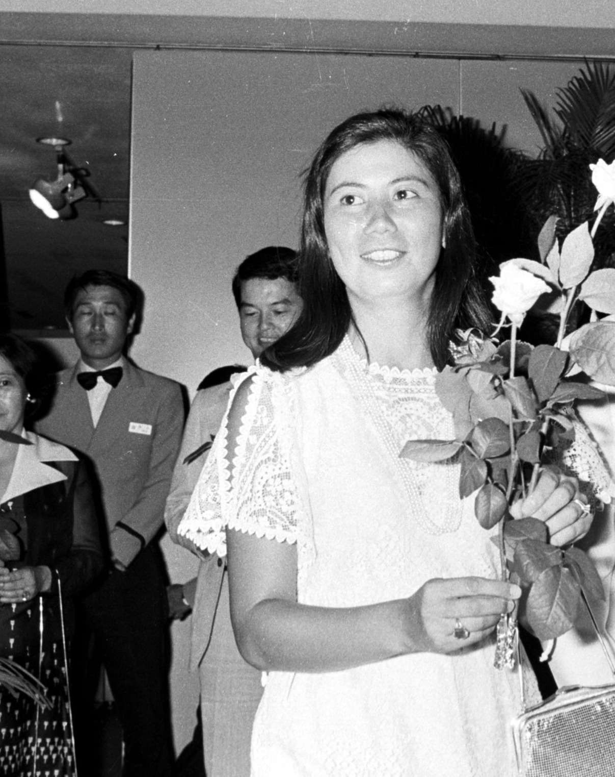 77年7月、全米女子プロ優勝祝勝会で笑顔をみせる樋口久子
