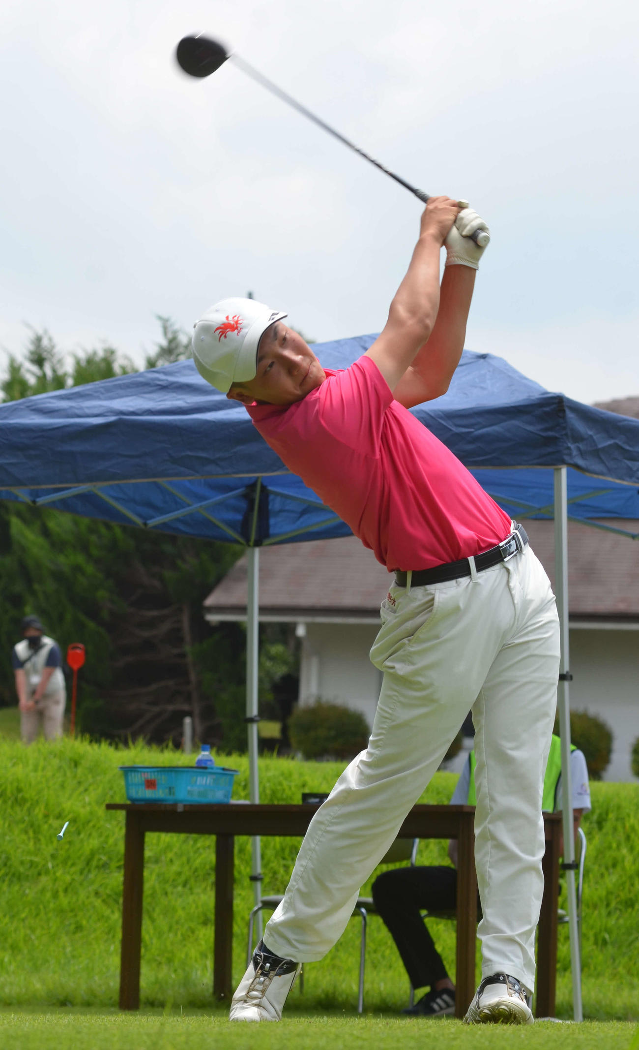 最終日6アンダーで逆転団体優勝の立役者となった佐野日大の松澤虎大（撮影・吉池彰）
