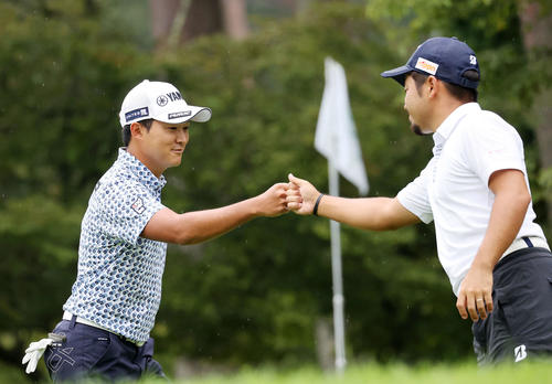 最終組前半終了 ビンセントら４人が首位 アマ杉浦悠太と古川雄大らが５位 国内男子ゴルフ写真ニュース 日刊スポーツ