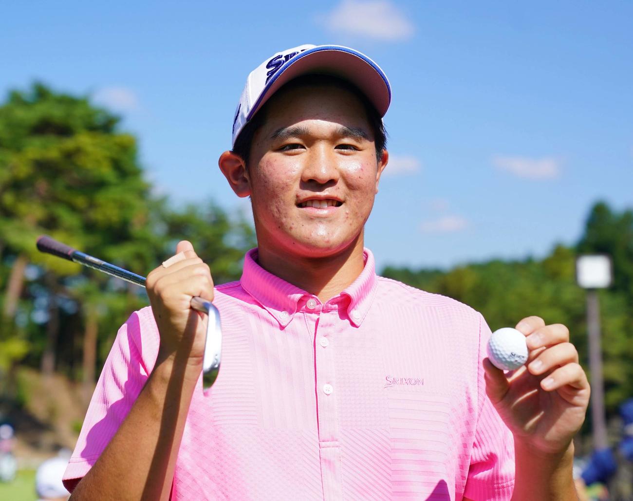 日本ツアー史上最年少ホールインワンを達成した水戸啓明高2年でアマチュアの隅内雅人（JGA提供）
