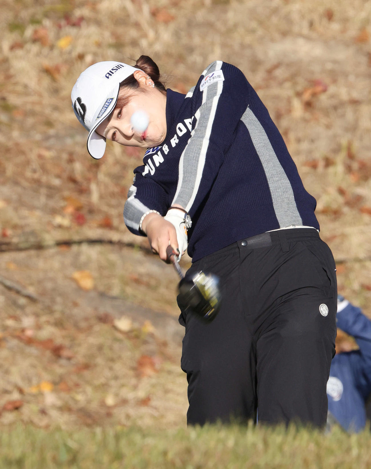 エリエールレディスオープン　第2日　1H、第1打を打つ三ヶ島（撮影・加藤孝規）