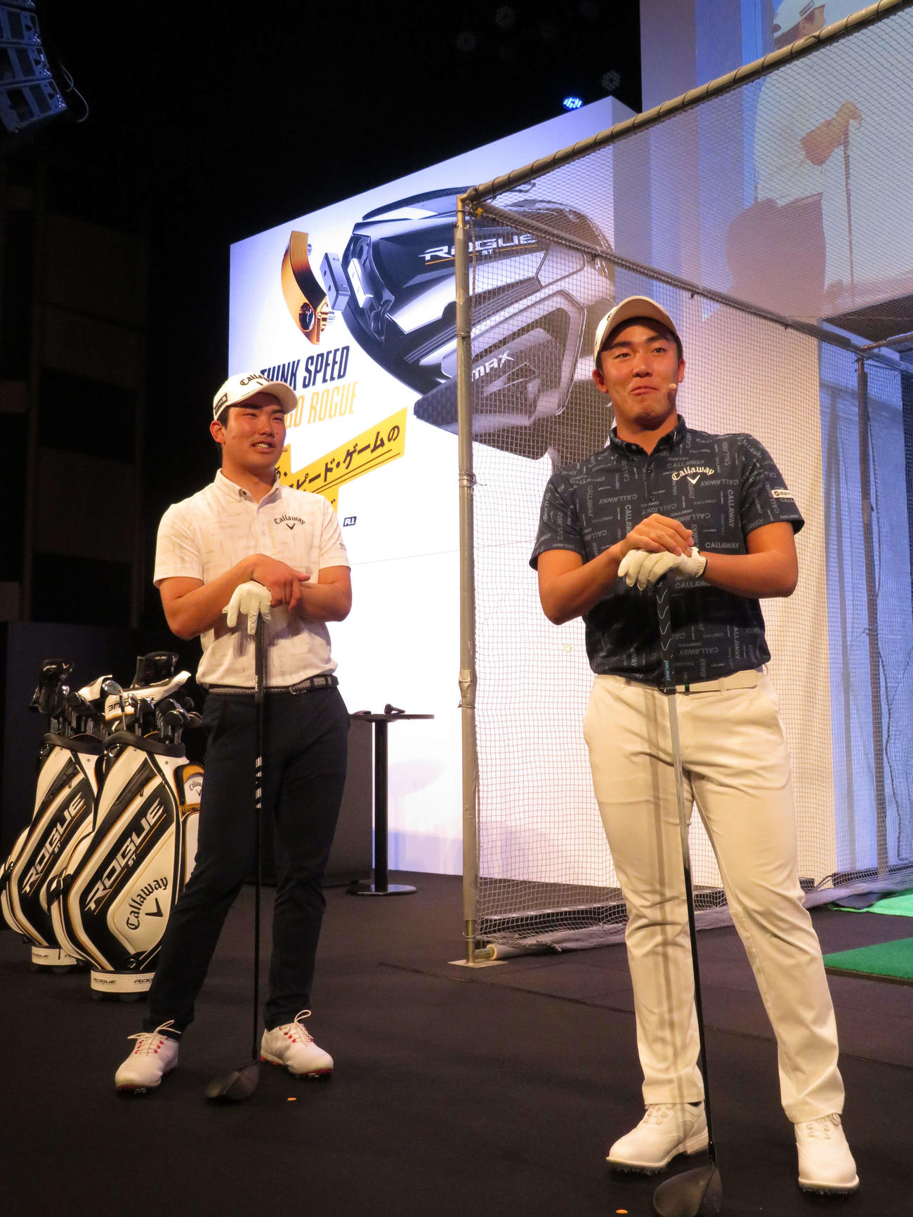 キャロウェイゴルフの22年新製品発表会に出席した左から男子プロゴルファーの河本力、杉原大河（撮影・近藤由美子）