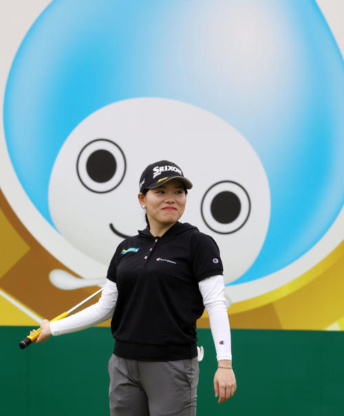 18番、練習ラウンドで笑顔を見せる勝（撮影・加藤哉）