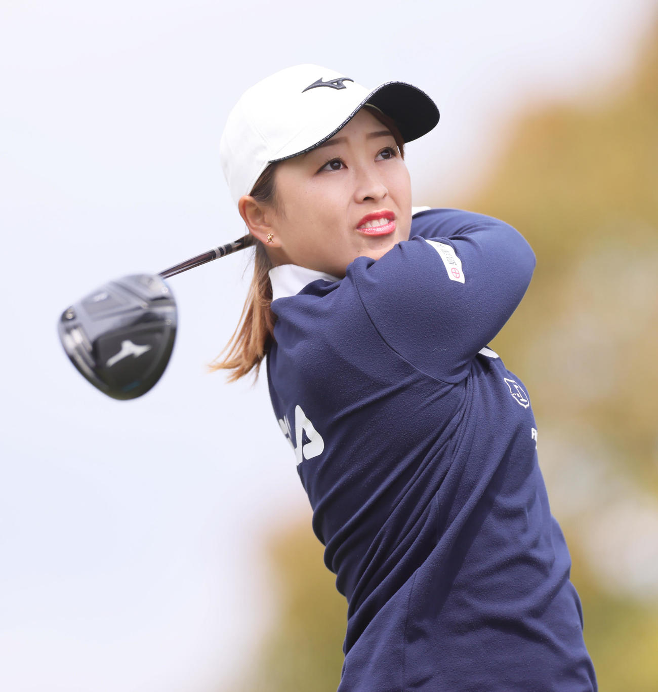 2番、ティーショットを放つ西郷（撮影・足立雅史）