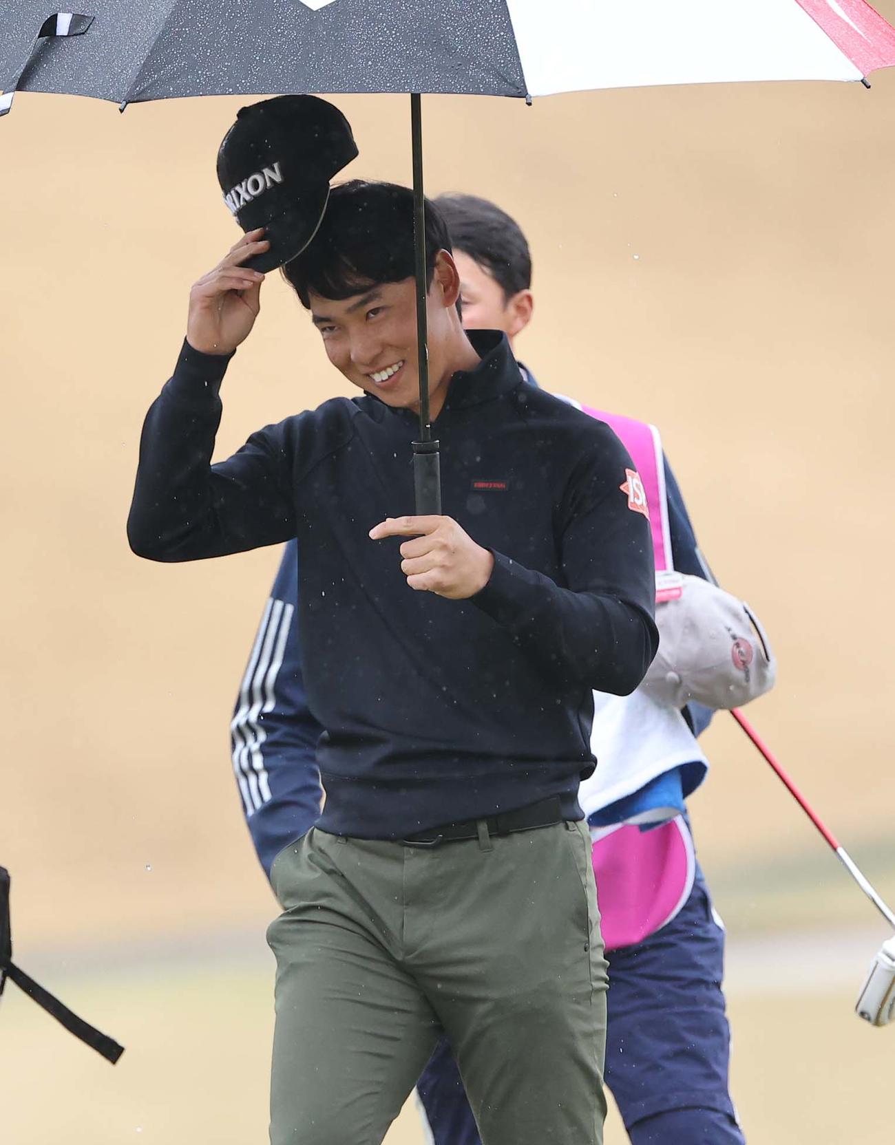 桂川はプレーオフで香妻に敗れ悔しそうな表情を見せる（撮影・上田博志）