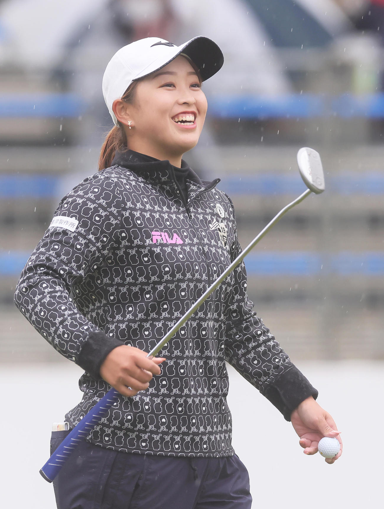 優勝を決め笑顔の西郷（撮影・足立雅史）