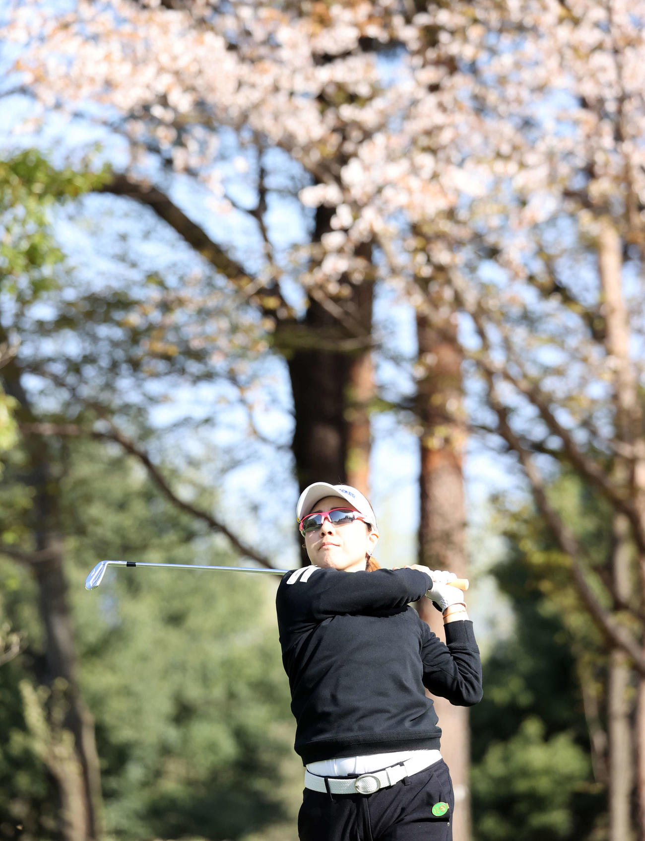 2番、ティーショットを放つ宮里（撮影・浅見桂子）