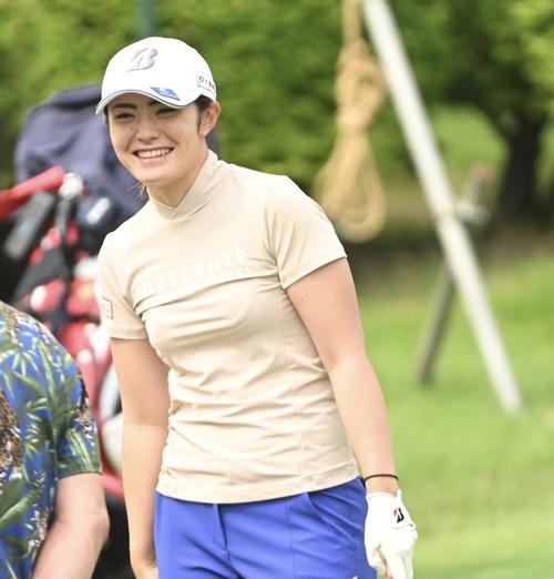 プロ・アマトーナメントに臨む渡辺彩香（撮影・滝沢徹郎）