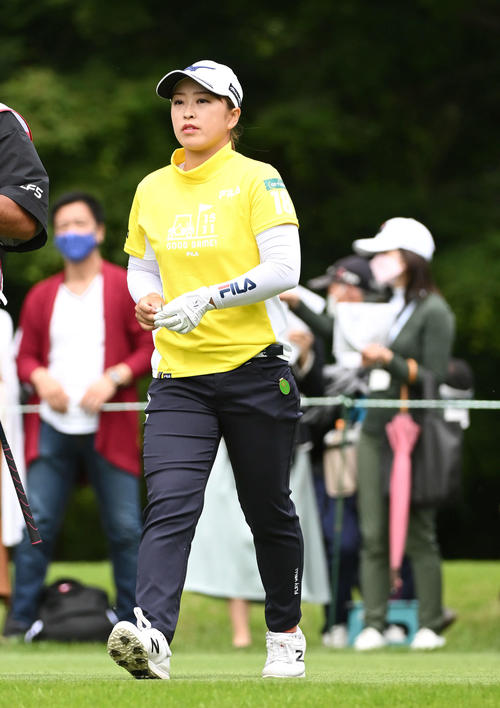 3番、ラウンドする西郷（撮影・滝沢徹郎）
