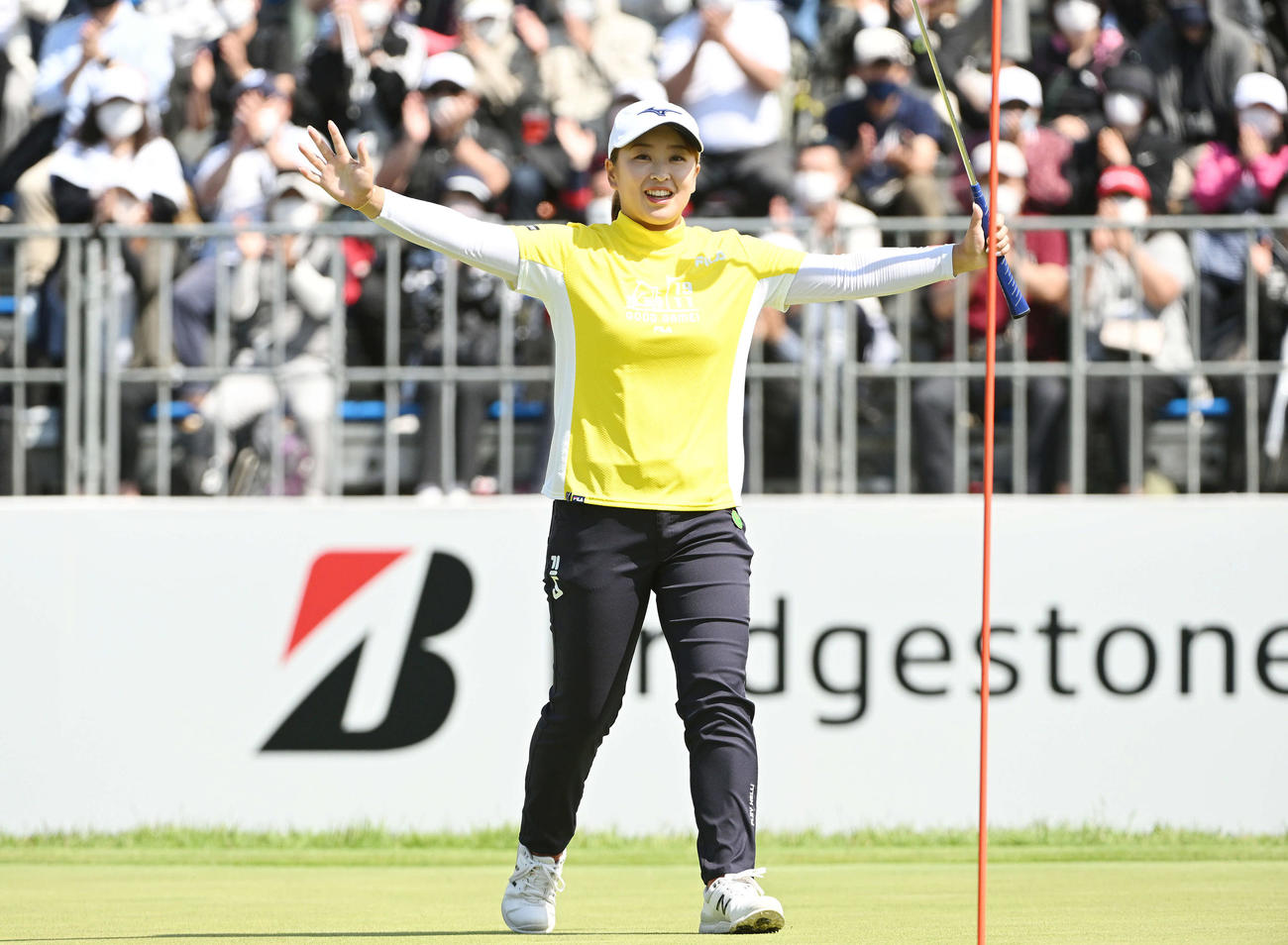 優勝を決め喜ぶ西郷（撮影・滝沢徹郎）