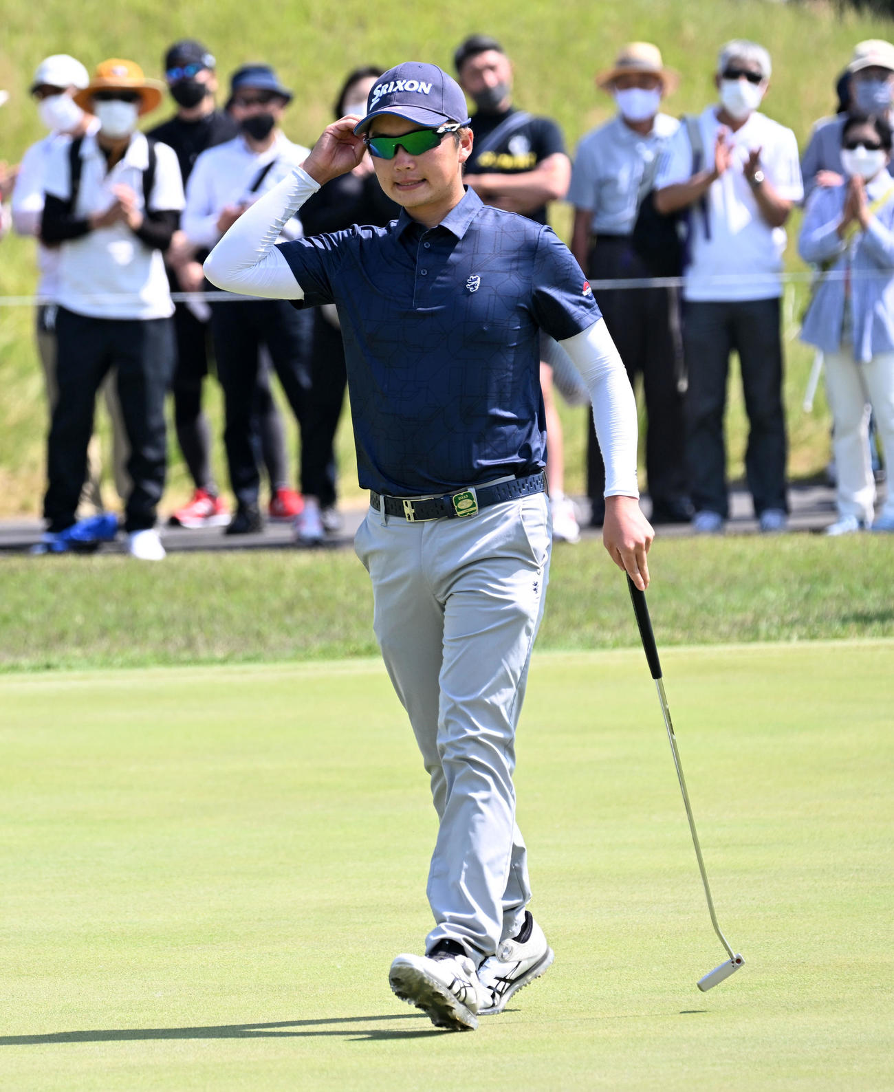 1番、バーディーパットを決めた木村（撮影・前岡正明）