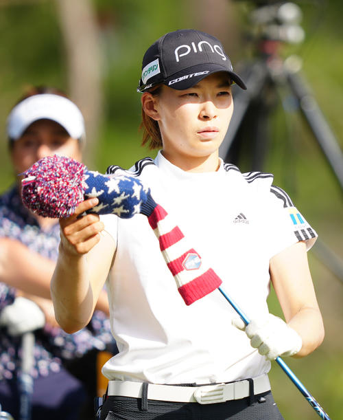 14番に臨む渋野（撮影・江口和貴）