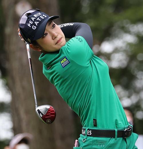 2番、ティーショットを放つ原（撮影・上田博志）