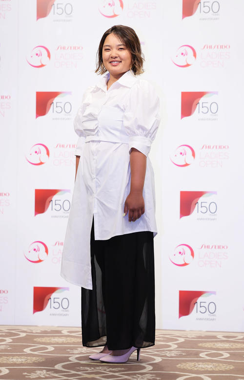 稲見萌寧 原英莉花 イ ボミらが華やかなドレス姿で登場 資生堂レディース前夜祭写真特集 ゴルフライブ速報写真ニュース 日刊スポーツ